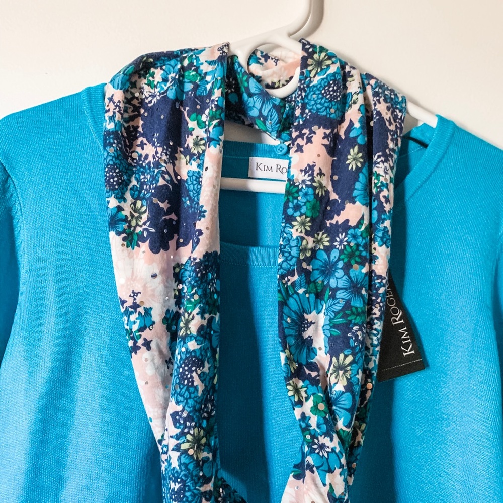 Women’s sweater with matching scarf